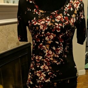 White House Black Market short sleeve sweater .Sma